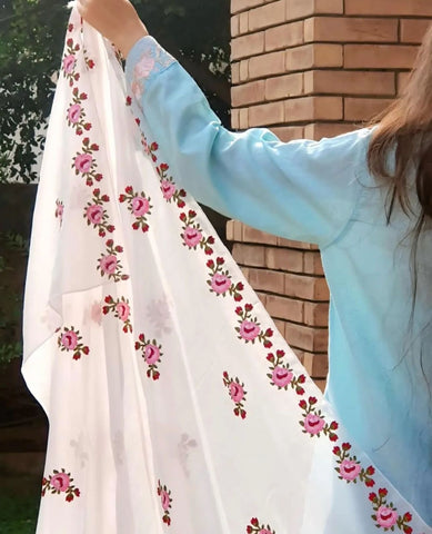 Petal Swiss Shawl