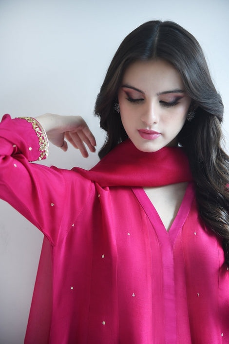 Silk & Motifs